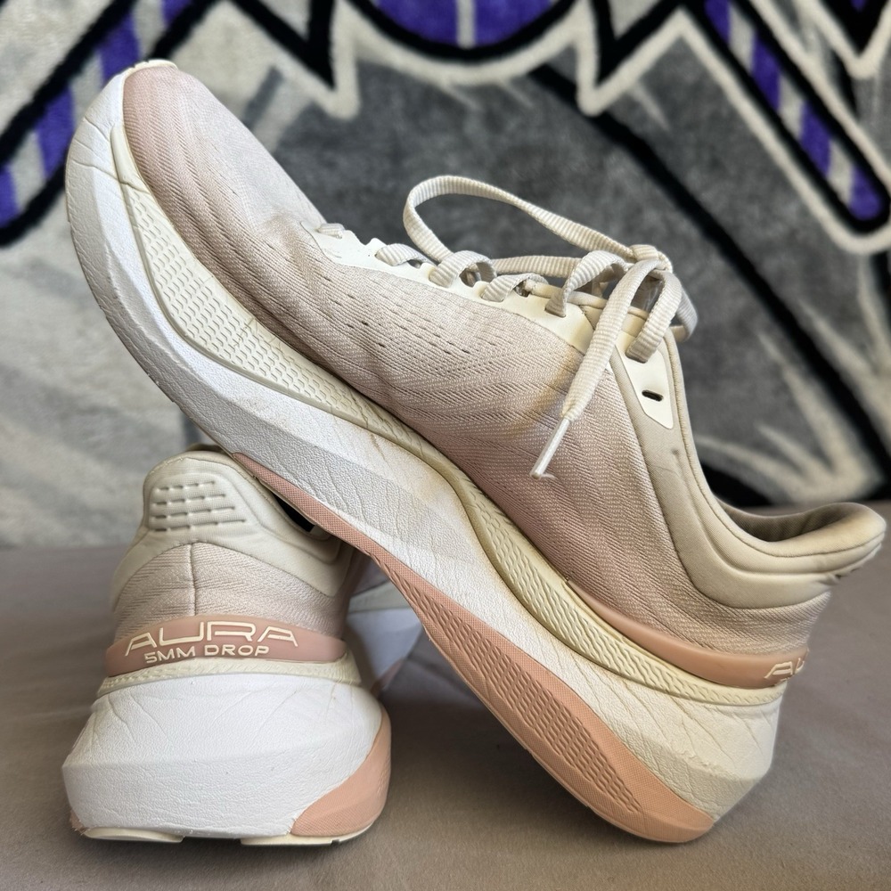 Size 8.5 - Topo Aura Cream/Rose Womens Athletic Shoes‎ - Picture 9 of 10